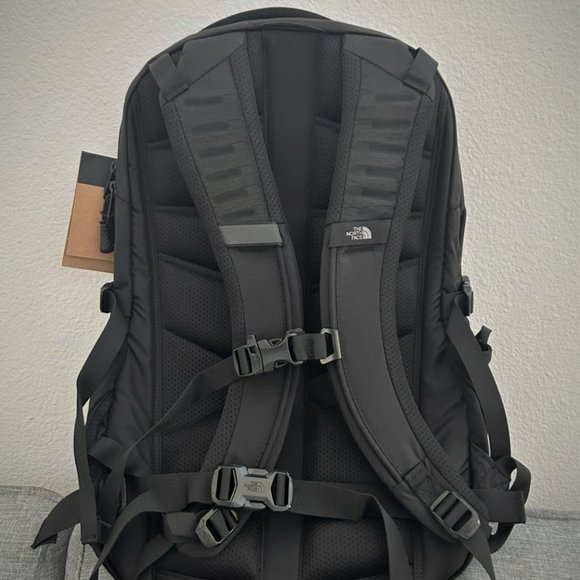 THE NORTH FACE MEN'S BOREALIS BACKPACK TNF BLACK - Picture 5 of 6